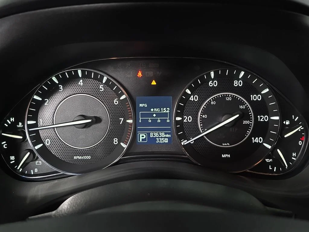 Used 2017 White Nissan SL image 15