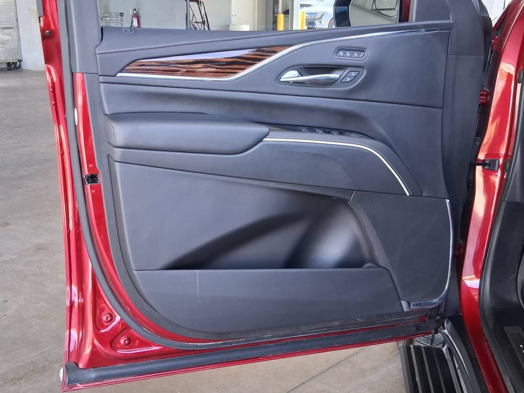 Used 2022 INFRARED TINTCOAT Cadillac Premium Luxury image 18