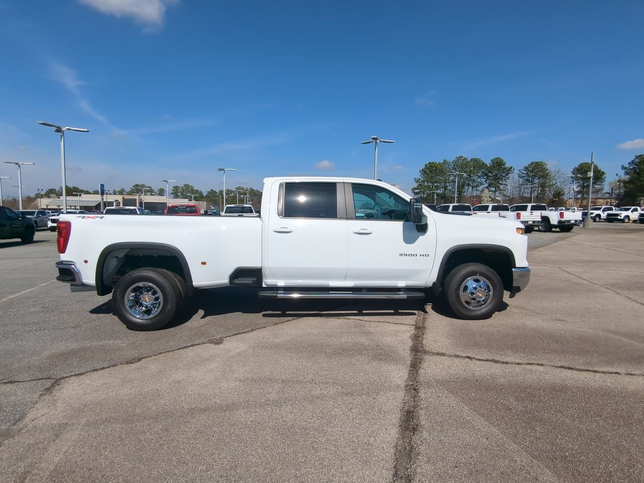 2026 Chevrolet Silverado 3500 HD LT - Photo 62