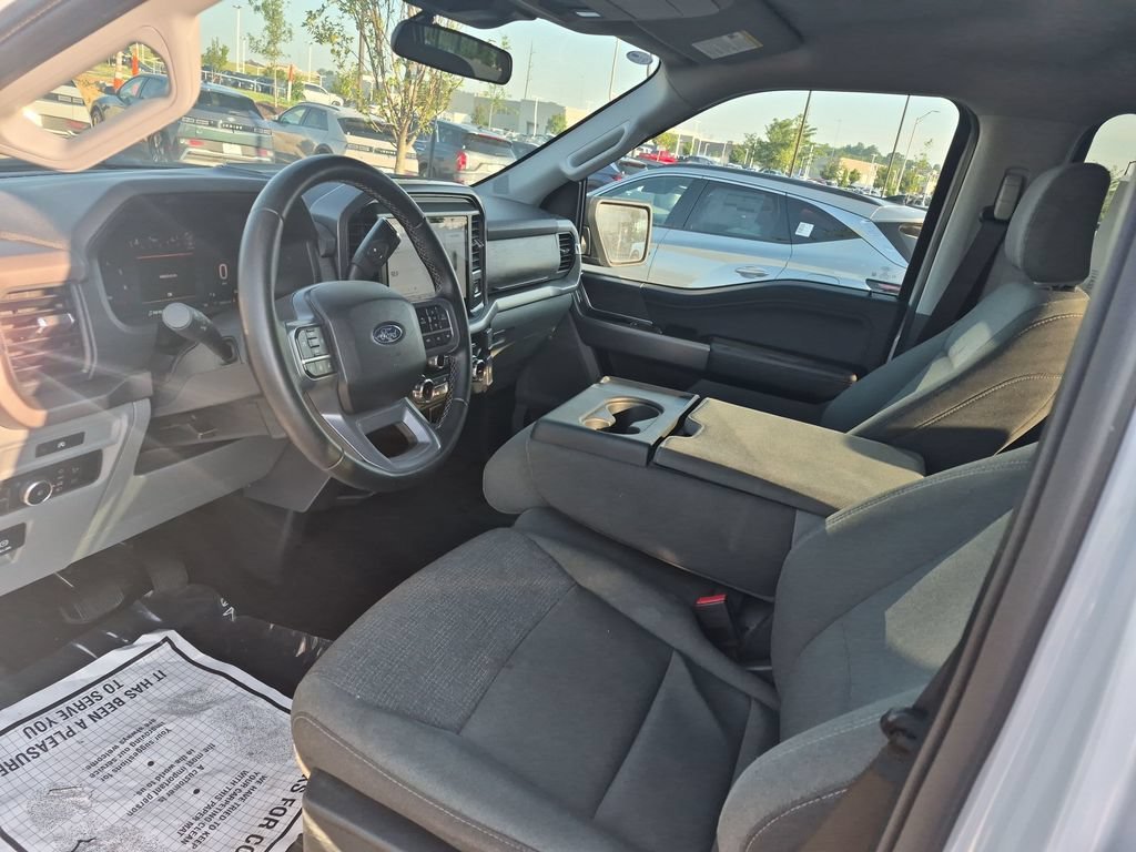 2025 Ford F-150 XLT - Photo 9