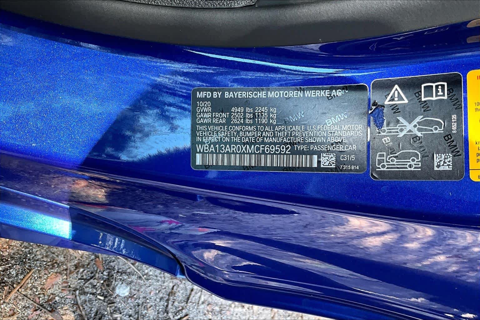 Used 2021 Portimao Blue Metallic BMW M440i xDrive image 34