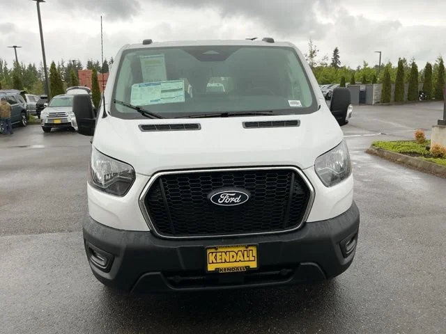 New 2026 Oxford White Ford Base image 2