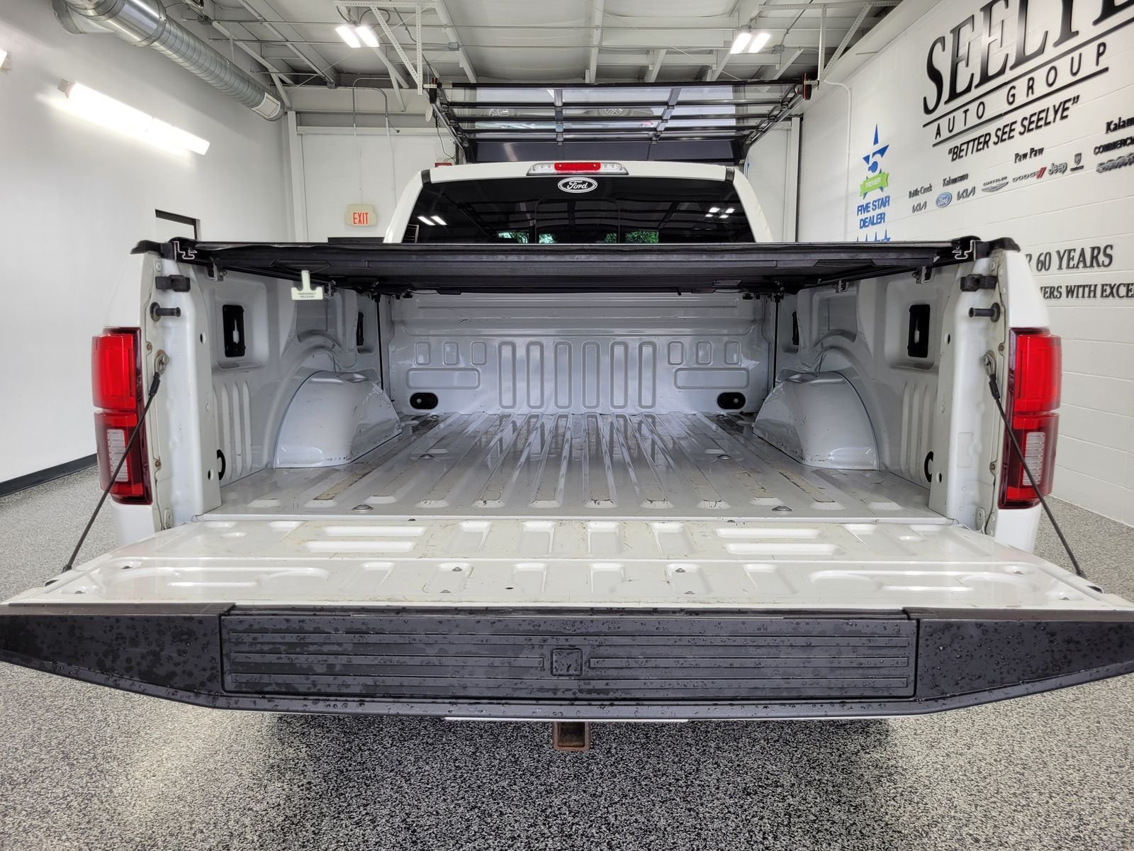 Used 2020  Ford King Ranch image 25