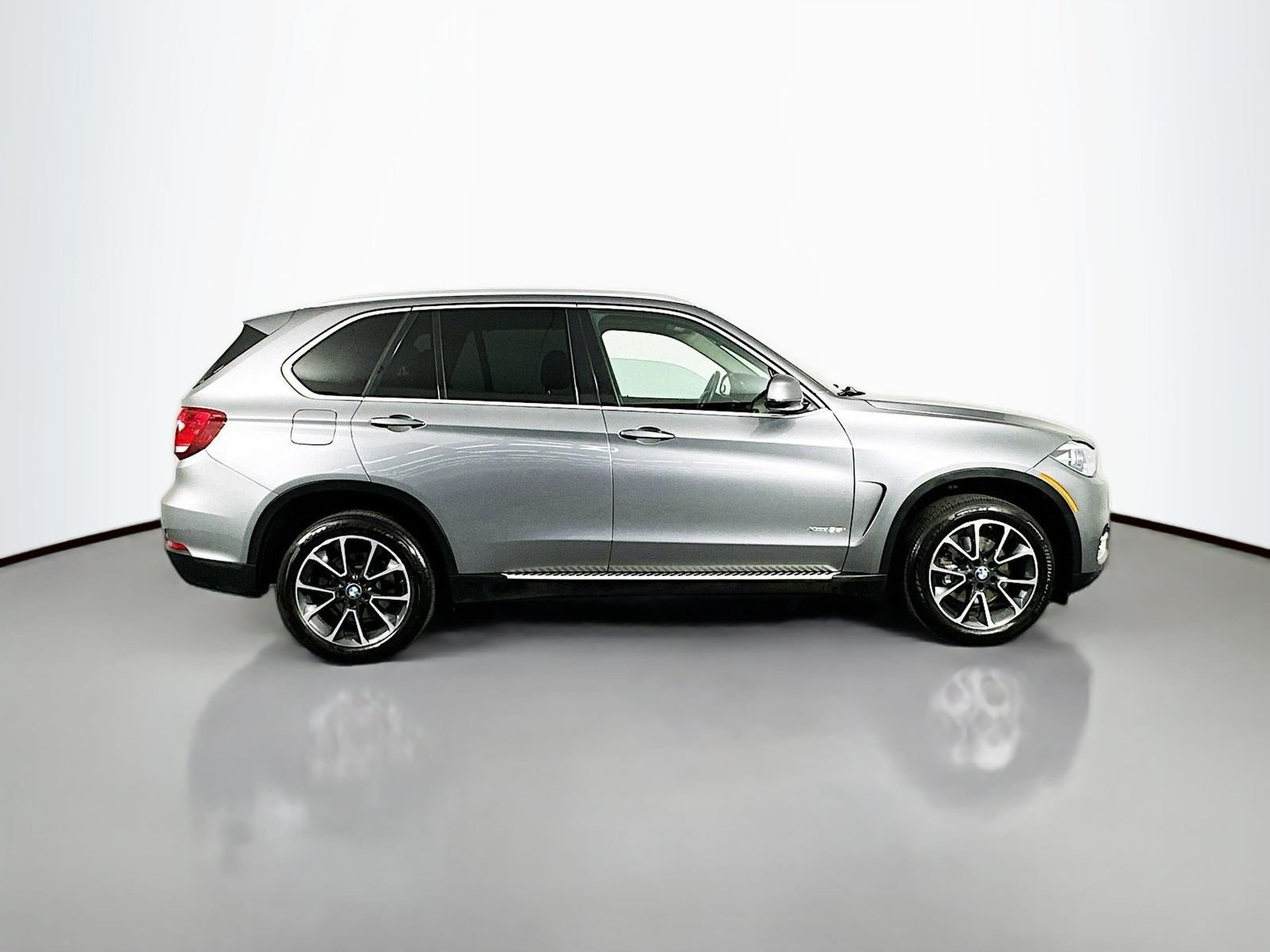 Used 2016 Space Gray Metallic BMW xDrive35i image 7