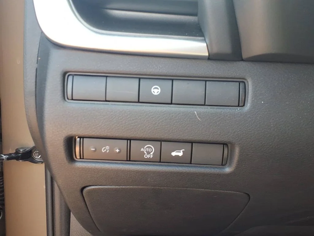 Used 2024 Beige/tan Nissan SV image 26