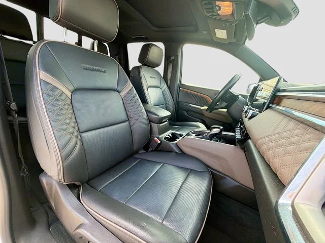 Used 2023 White GMC Denali image 15