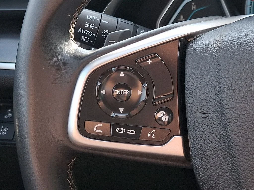 2021 Honda Civic Touring - Photo 21