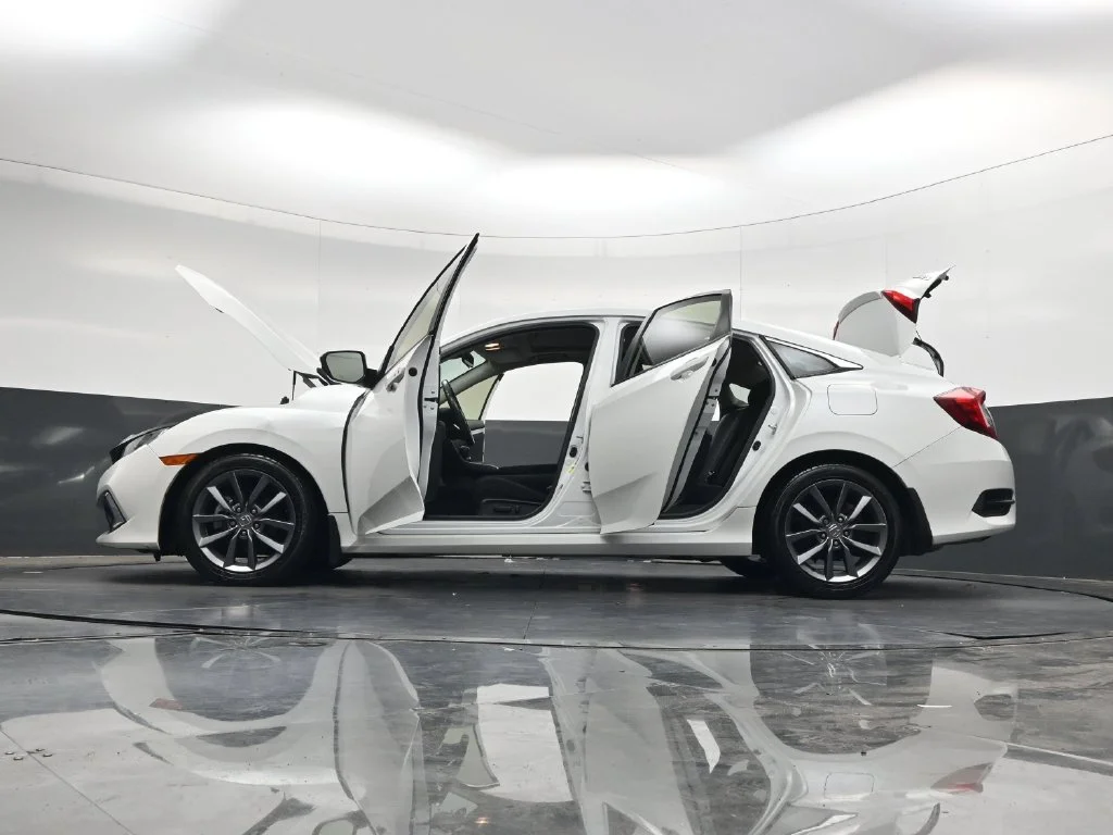 Used 2019  Honda EX image 40