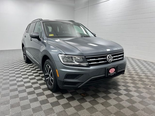 Used 2021 Gray Volkswagen 2.0T SE image 1