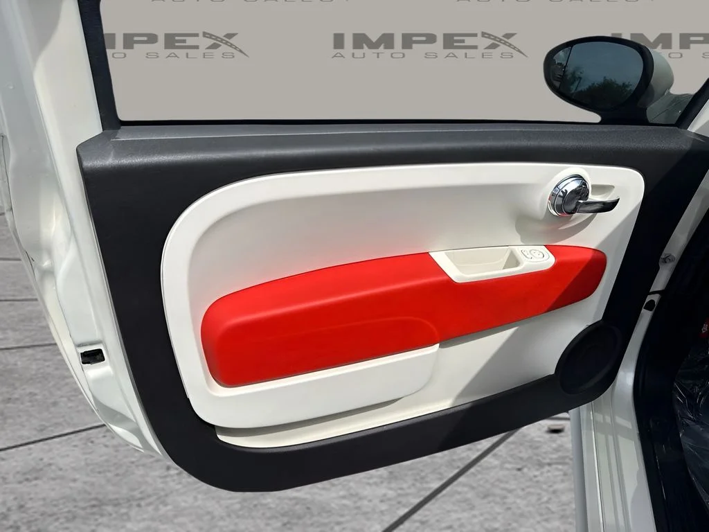 Used 2015 White FIAT Battery Electric image 13