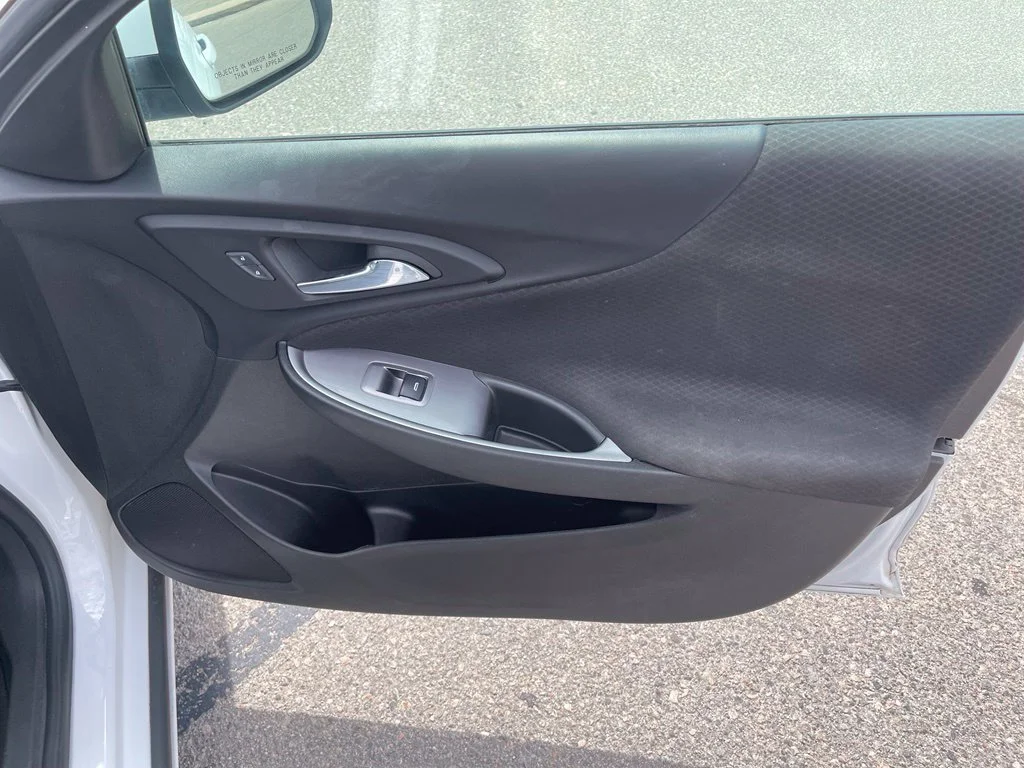 Used 2023 Summit White Chevrolet LT image 25