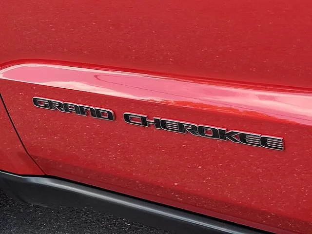 Used 2017 Red Jeep Trailhawk image 35