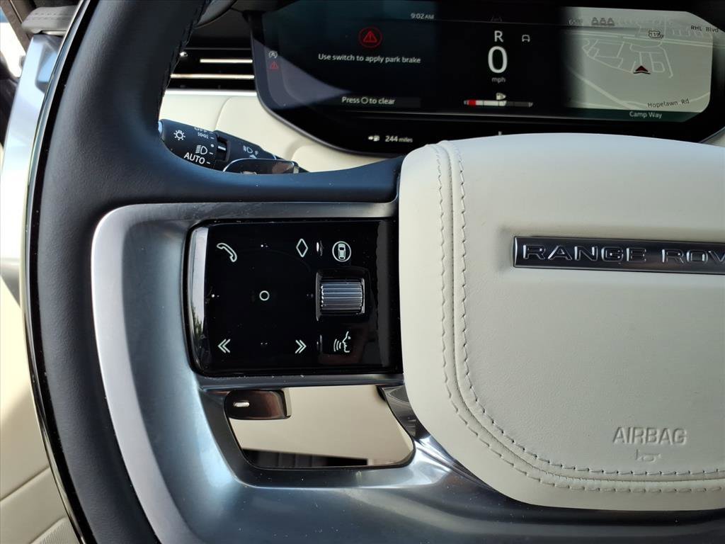 Used 2025 Velocity Blue SV Bespoke Ultra Gloss Land Rover SE image 16