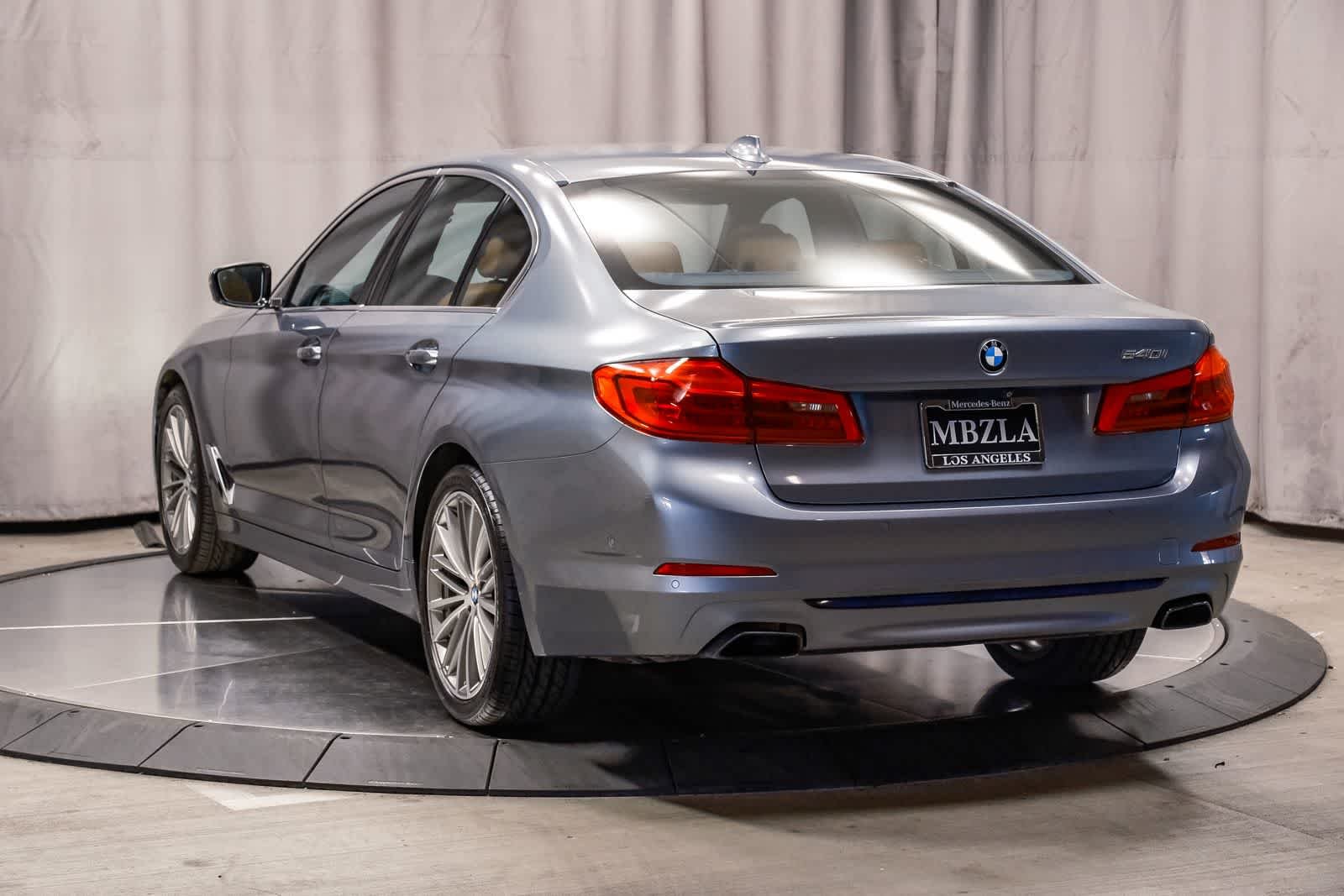 Used 2019 Bluestone Metallic BMW 540i image 2