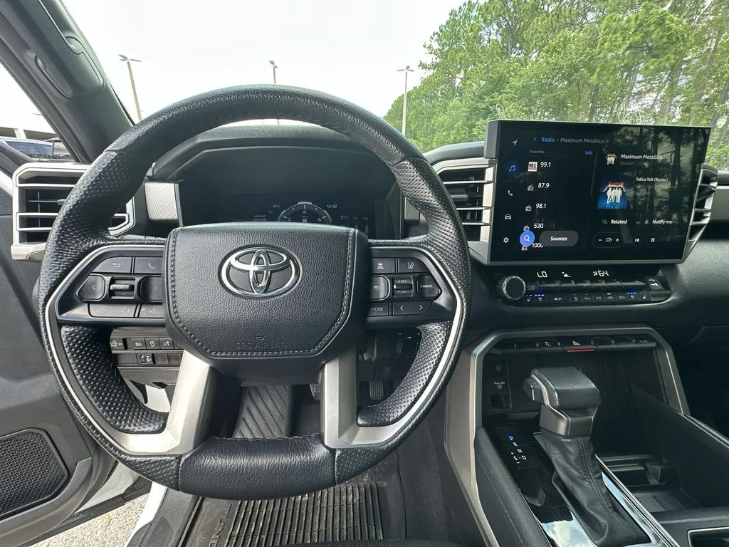 2025 Toyota Tundra Limited - Photo 11