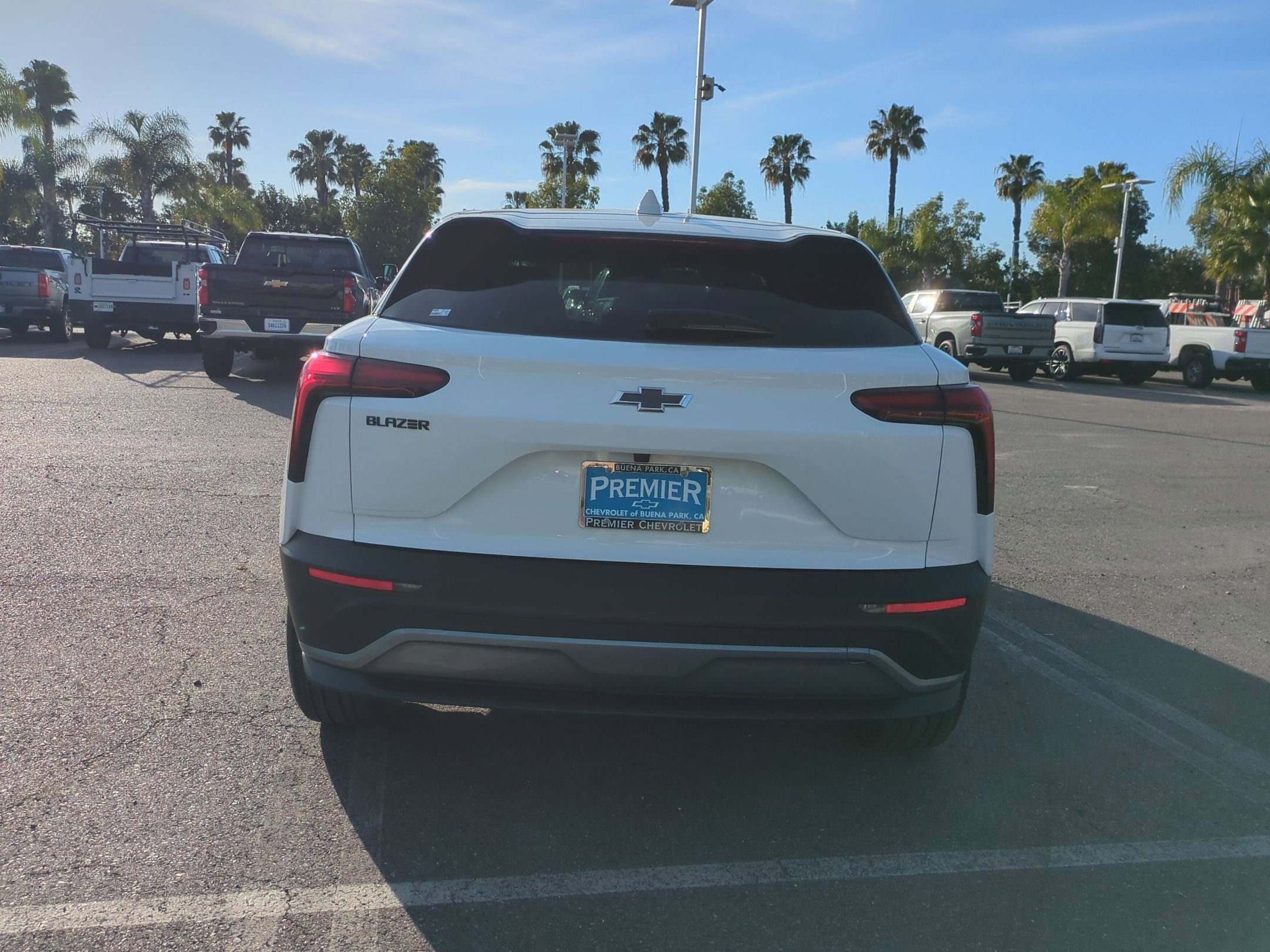 New 2026 Summit White Chevrolet LT image 4