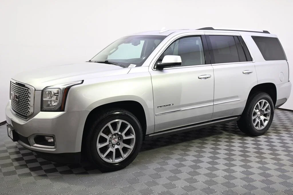 Used 2016 GMC Yukon Denali with VIN 1GKS2CKJ7GR101301 for sale in Minneapolis, Minnesota