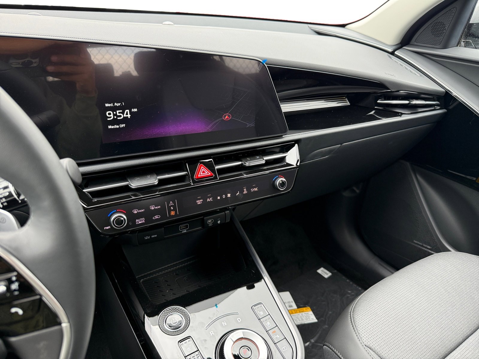 New 2026 Steel Gray Kia Wave image 12