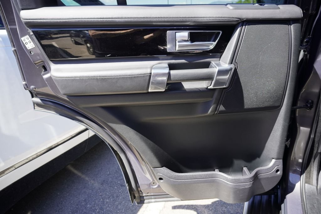 Used 2016 Gray Land Rover HSE image 28