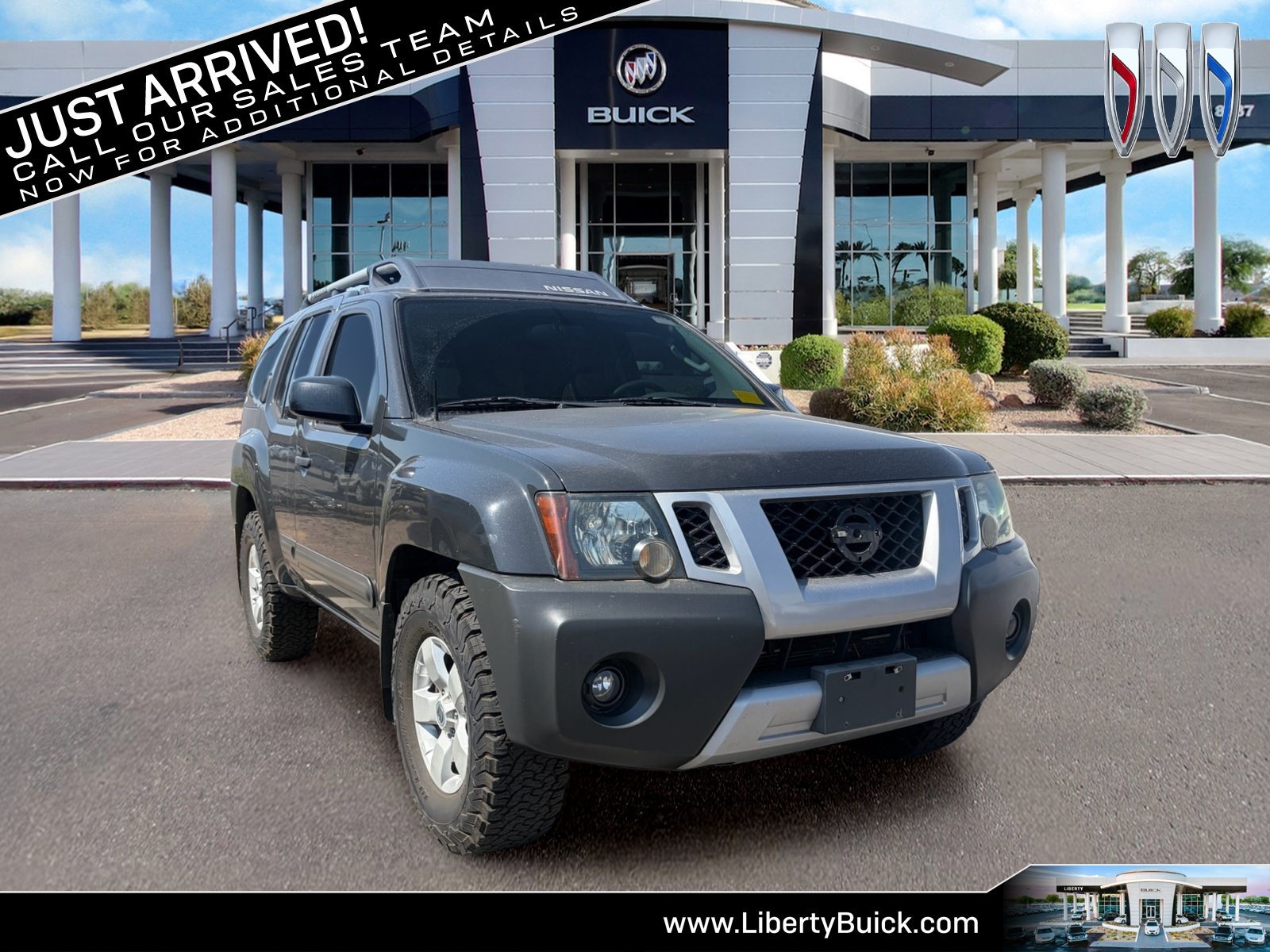 Used 2011 Night Armor Pearl/mica Nissan S image 1