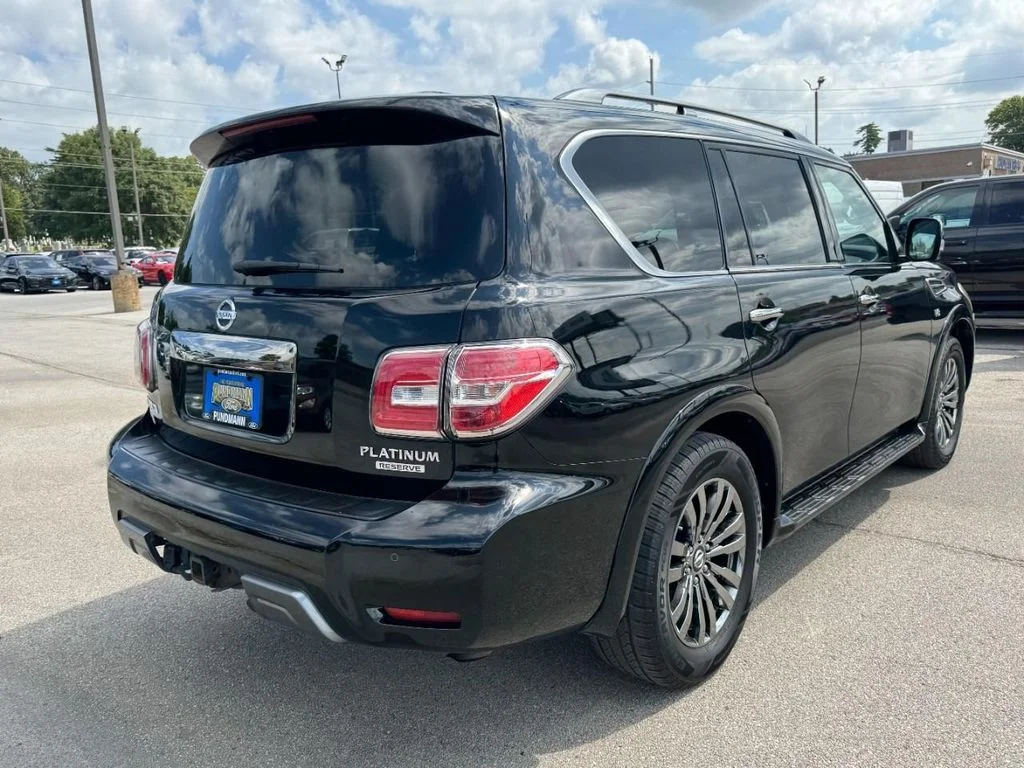 Used 2019 Black Nissan Platinum image 3