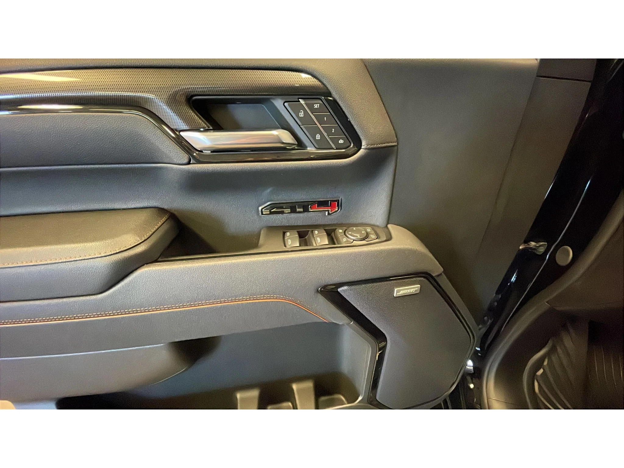 Used 2026 Onyx Black GMC AT4 image 9
