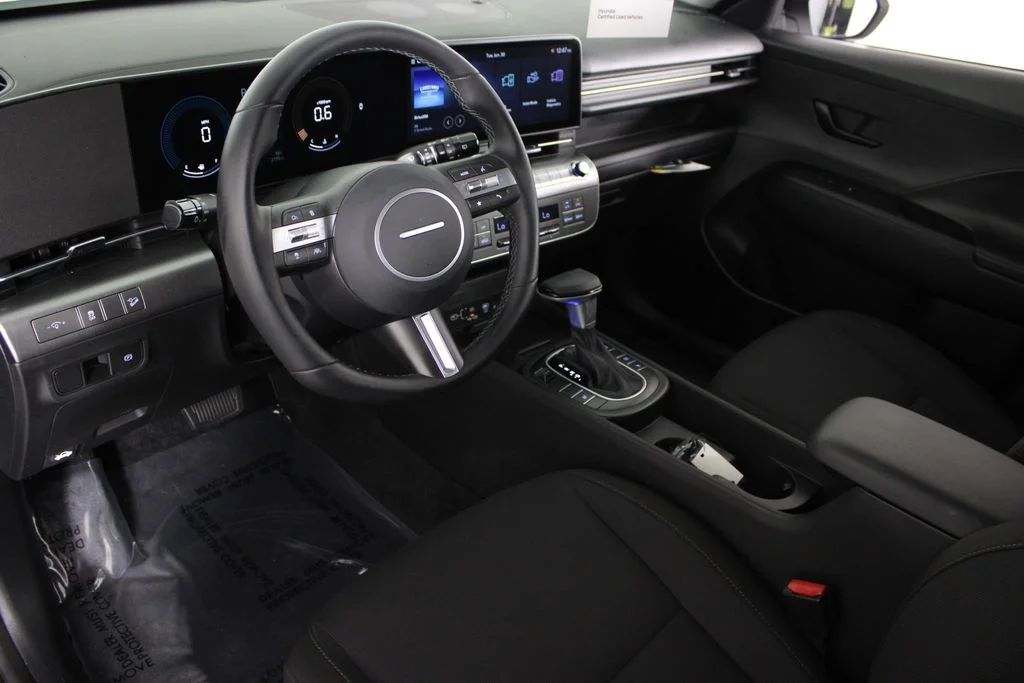 Used 2026 White Hyundai SEL Sport image 19