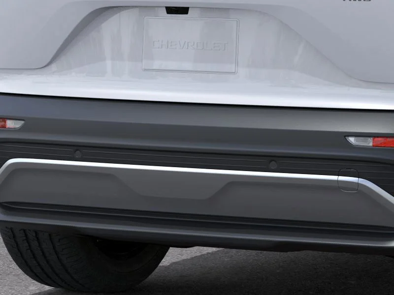 New 2026 Summit White Chevrolet FWD LT image 15