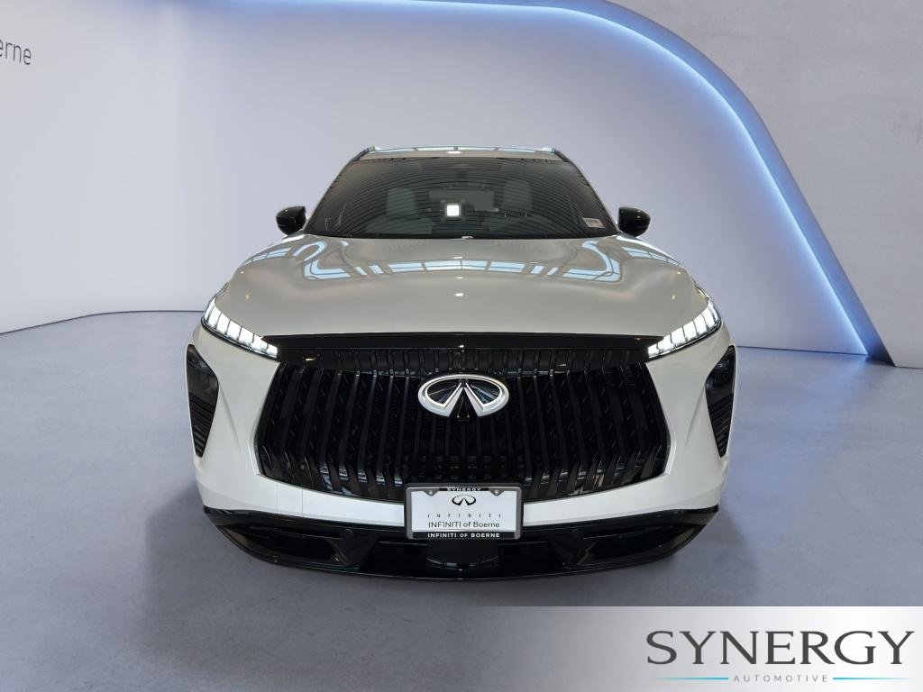 New 2027 RADIANT WHITE INFINITI Luxe AWD image 3