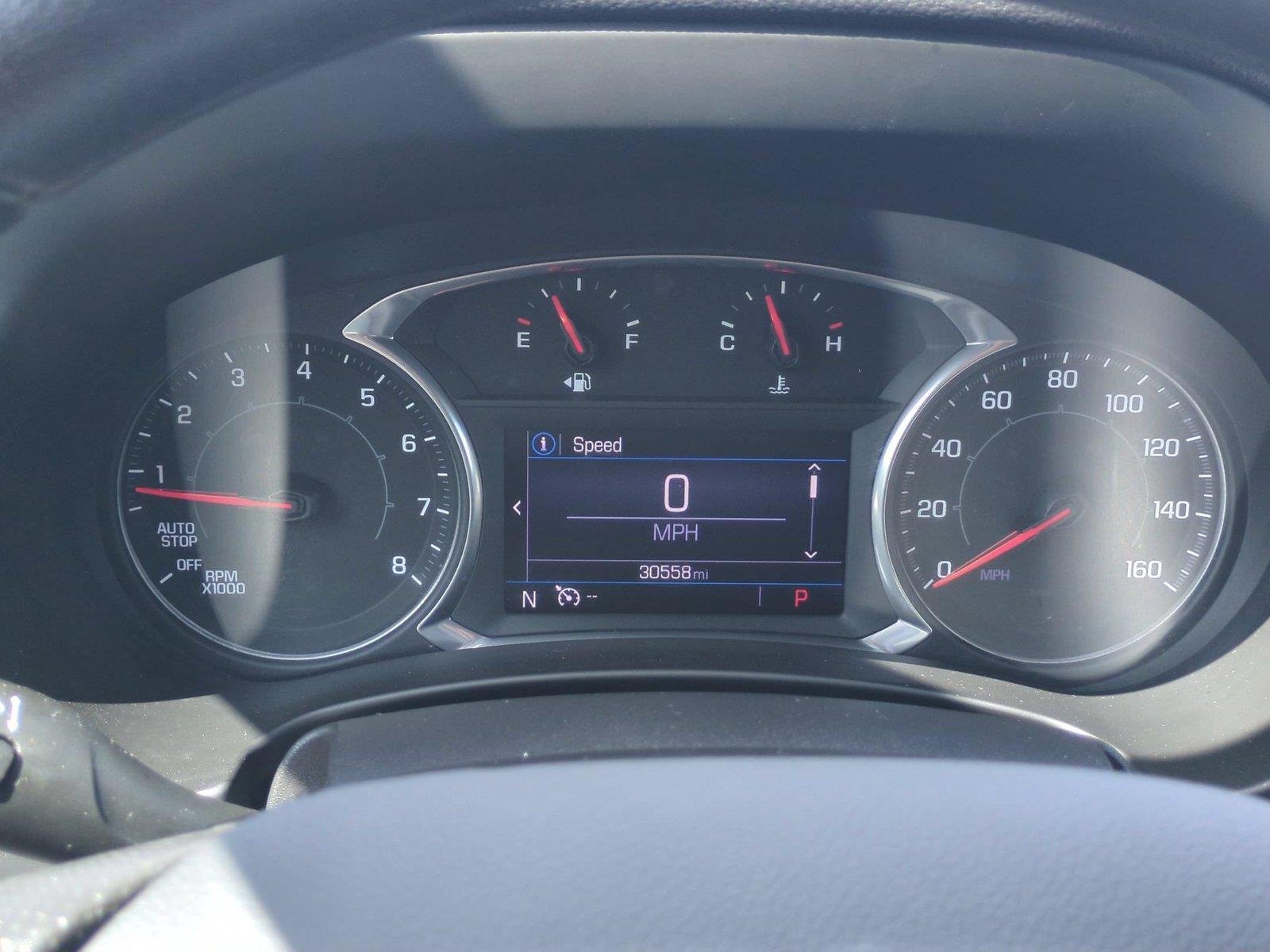 Used 2022 Summit White GMC SLE image 21