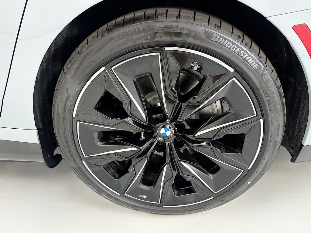 Used 2026 Gray Metallic BMW eDrive50 image 31