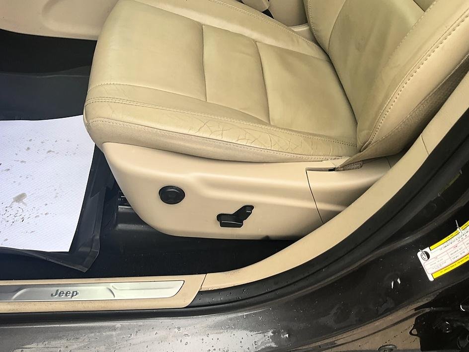 Used 2019 Gray Jeep Limited image 15