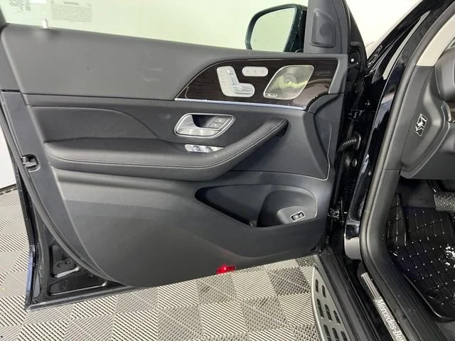 New 2026 Black Mercedes-Benz GLE 450 image 57