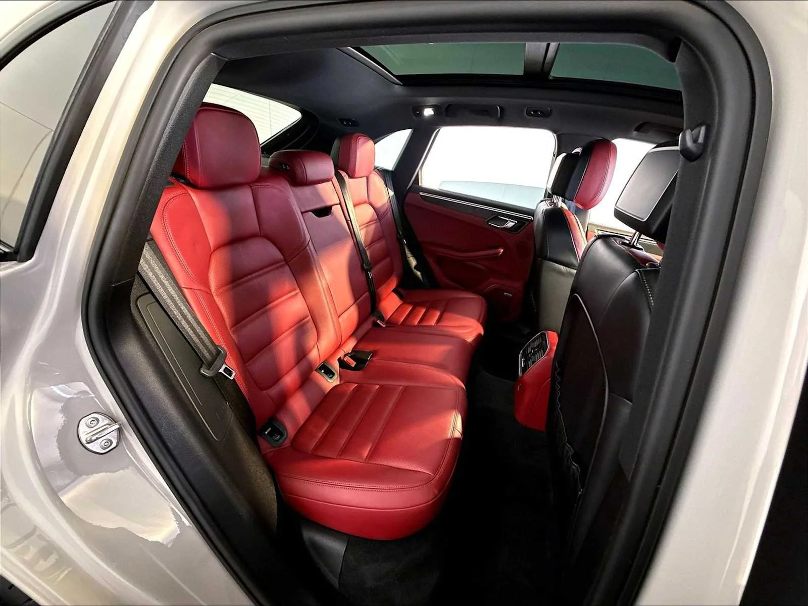 Certified Used 2022 Chalk Porsche GTS image 23
