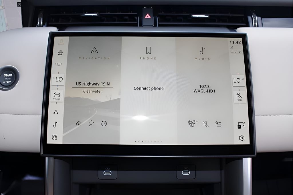 New 2025 Santorini Black Land Rover S image 23