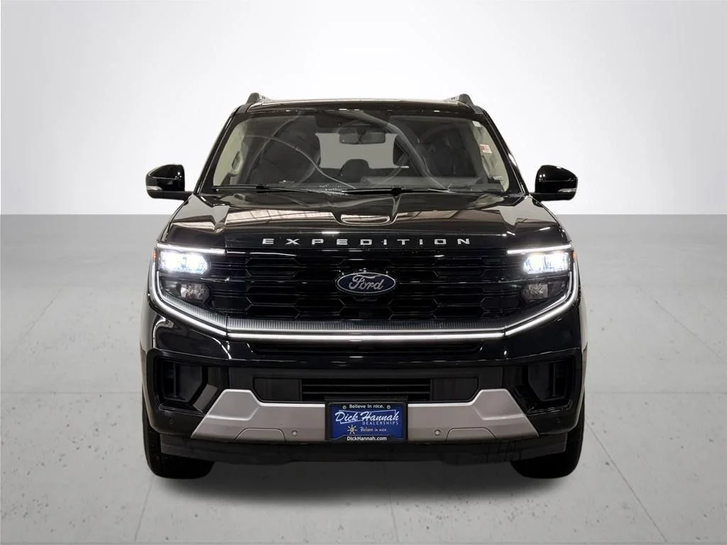 Used 2025 Black Ford Platinum image 4