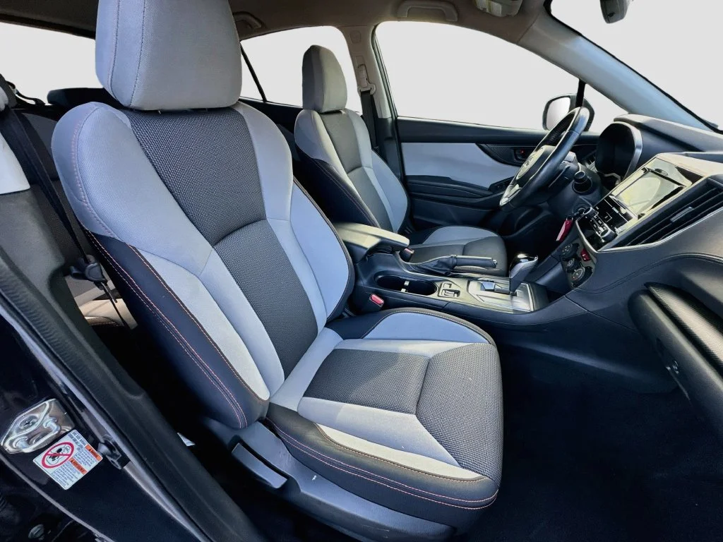Used 2018 Gray Subaru 2.0i Premium image 32
