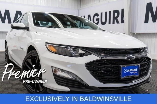 Used 2025 White Chevrolet LT image 1