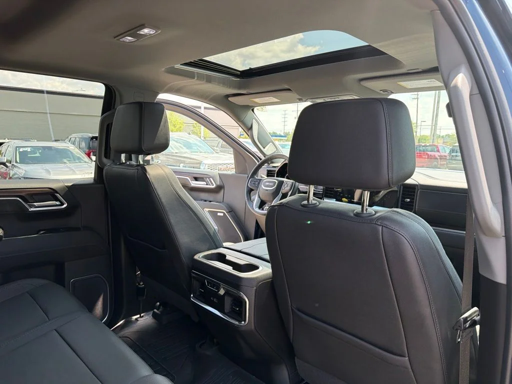 Used 2024 Blue GMC SLT image 24
