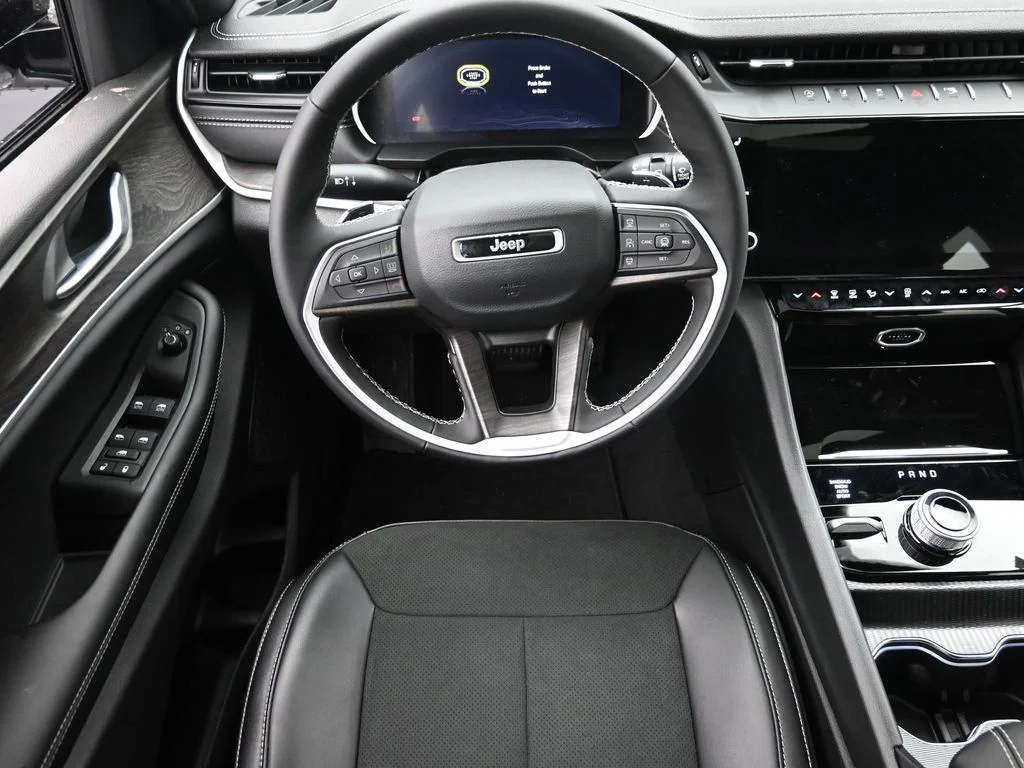 New 2026 White Jeep Altitude image 14