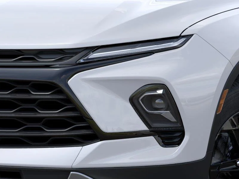 New 2026 Summit White Chevrolet 2LT image 10