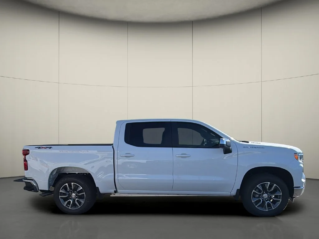 New 2026 Summit White Chevrolet LT image 8