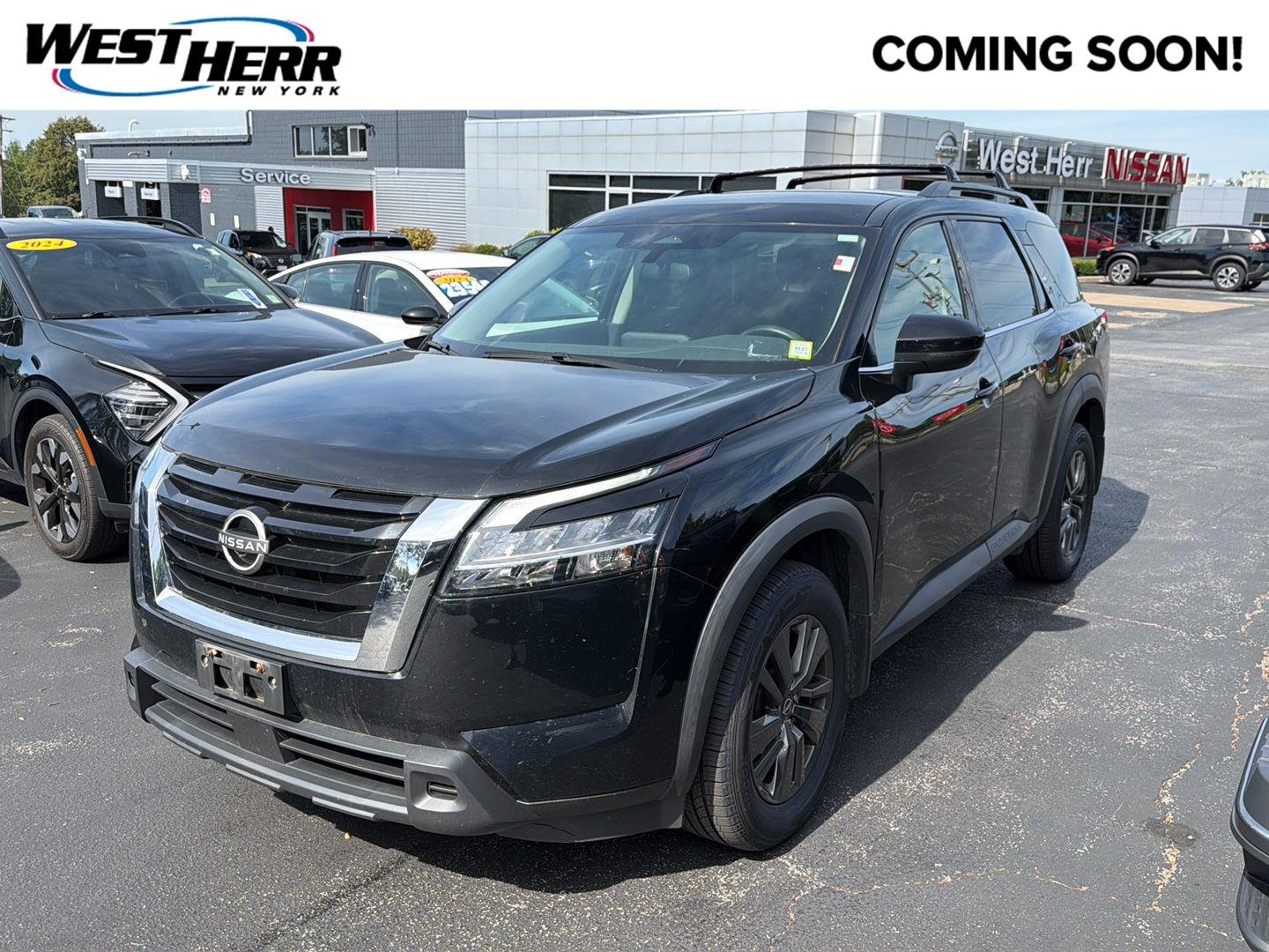 Used 2022 Super Black Nissan SV image 1