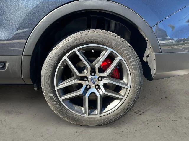Used 2017 Gray Ford Sport image 9