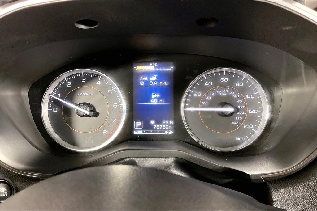 Used 2018 White Subaru 2.0i Limited image 19