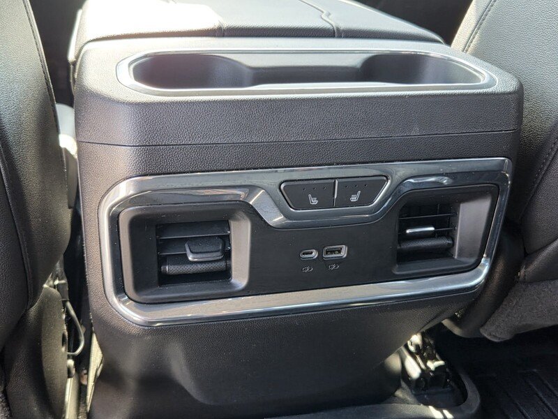 Used 2023 Onyx Black GMC 2WD CREW CAB 147" SLT image 13