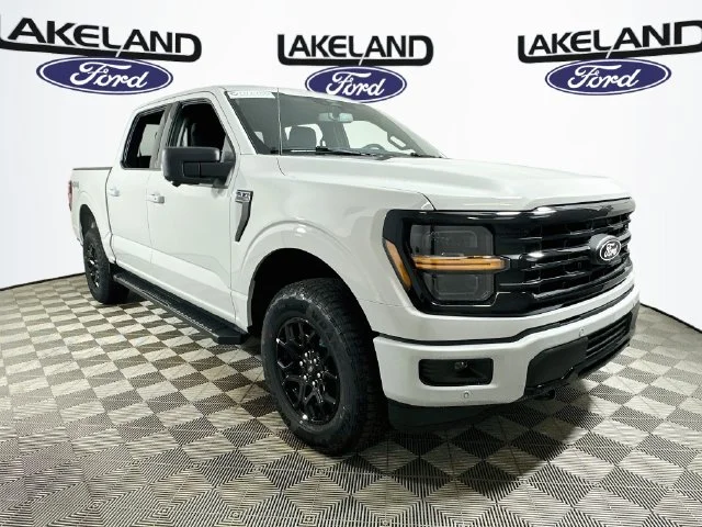 New 2026 White Ford XLT image 1