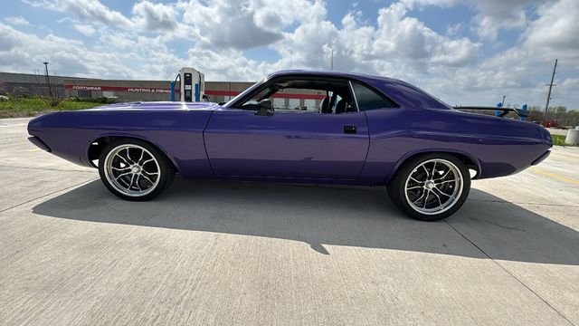 Used 1973  Dodge  image 8