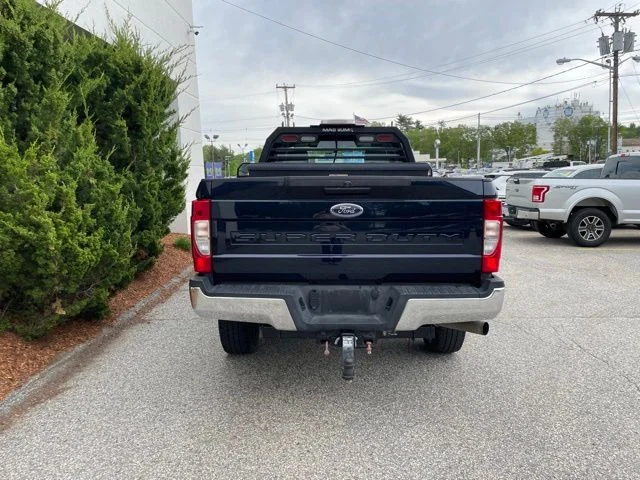Used 2022 Blue Metallic Ford XL image 3