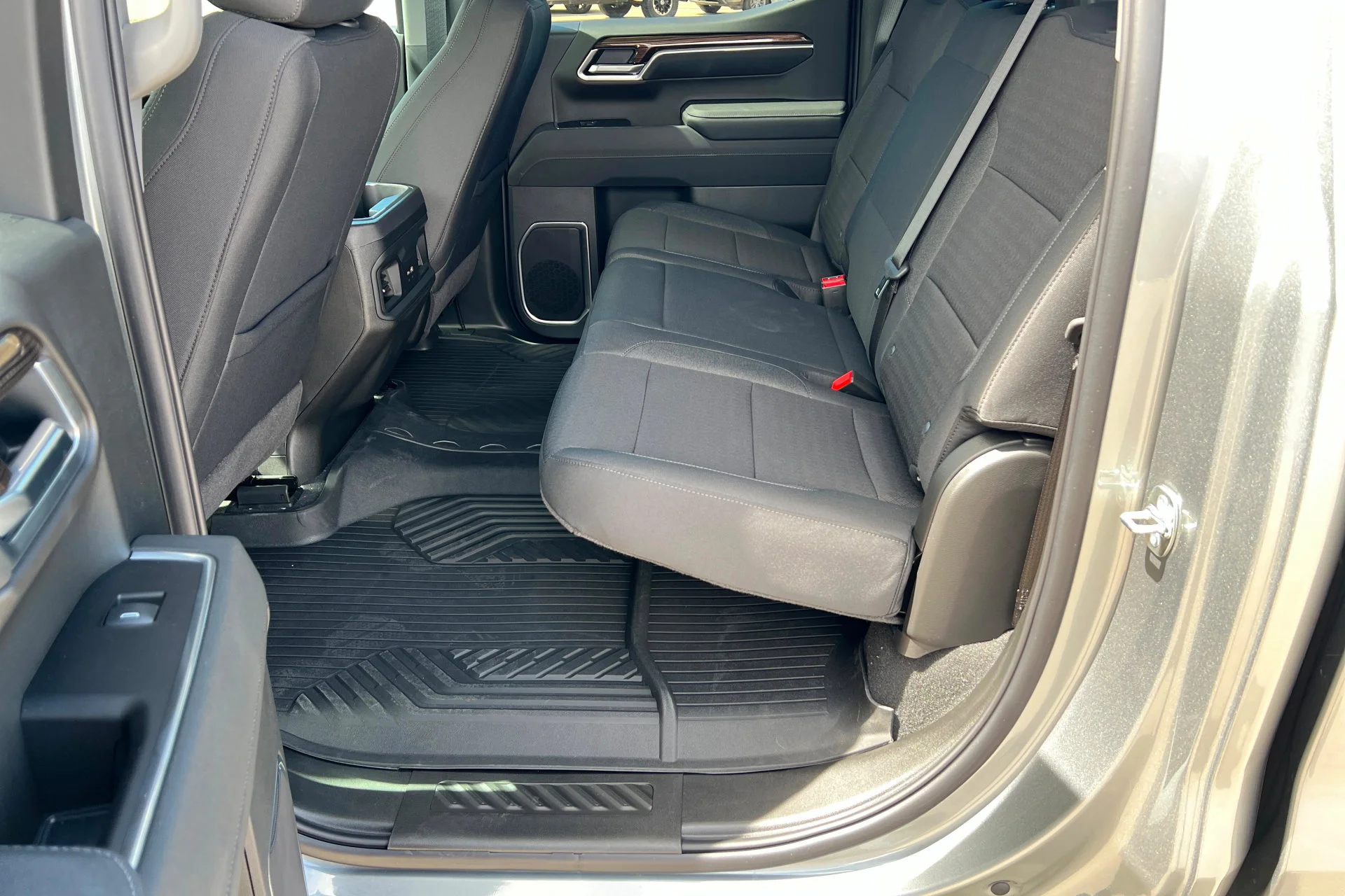 New 2026 Sterling Gray Metallic Chevrolet RST image 21